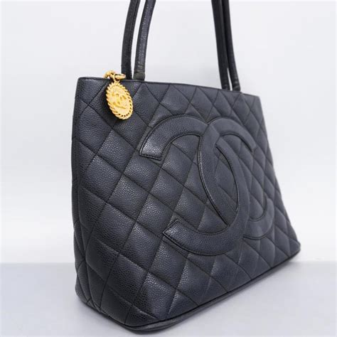 23.5cm caviar chanel replica|Chanel Tote Bag Reproduction Caviar Skin Black Women's.